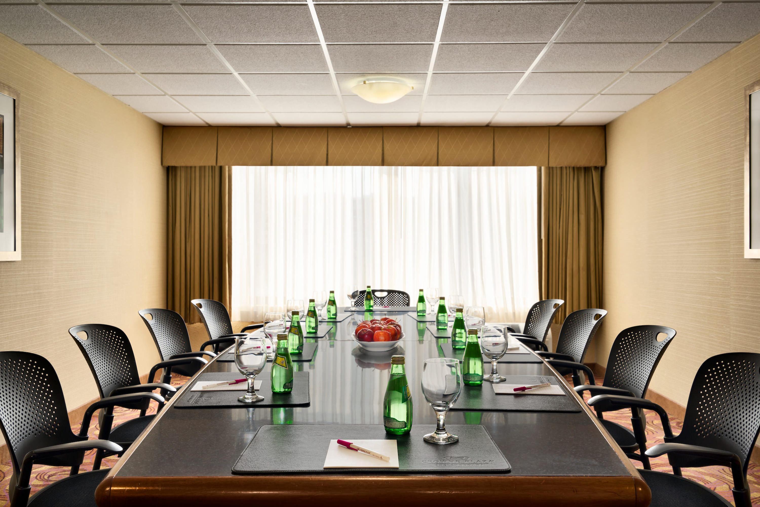 Crowne Plaza Englewood By Ihg Hotell Eksteriør bilde